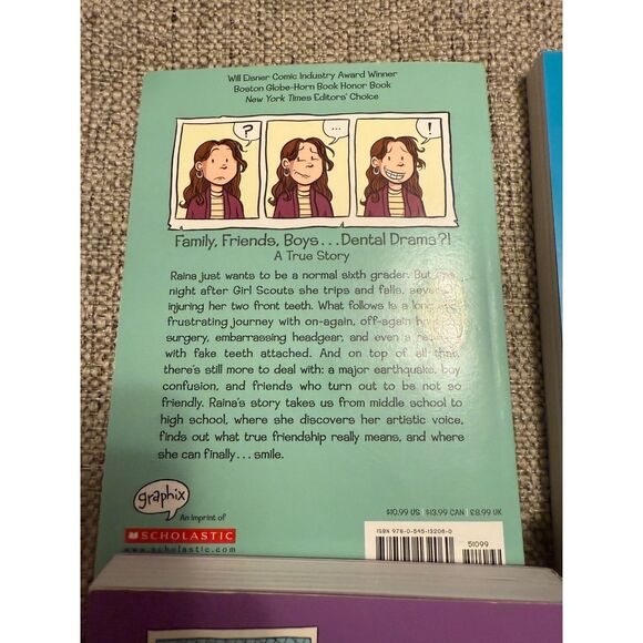 Raina Telgemeier Graphic Novel Book Bundle (Sisters, Ghosts, Guts, Smile) - Picture 2 of 5